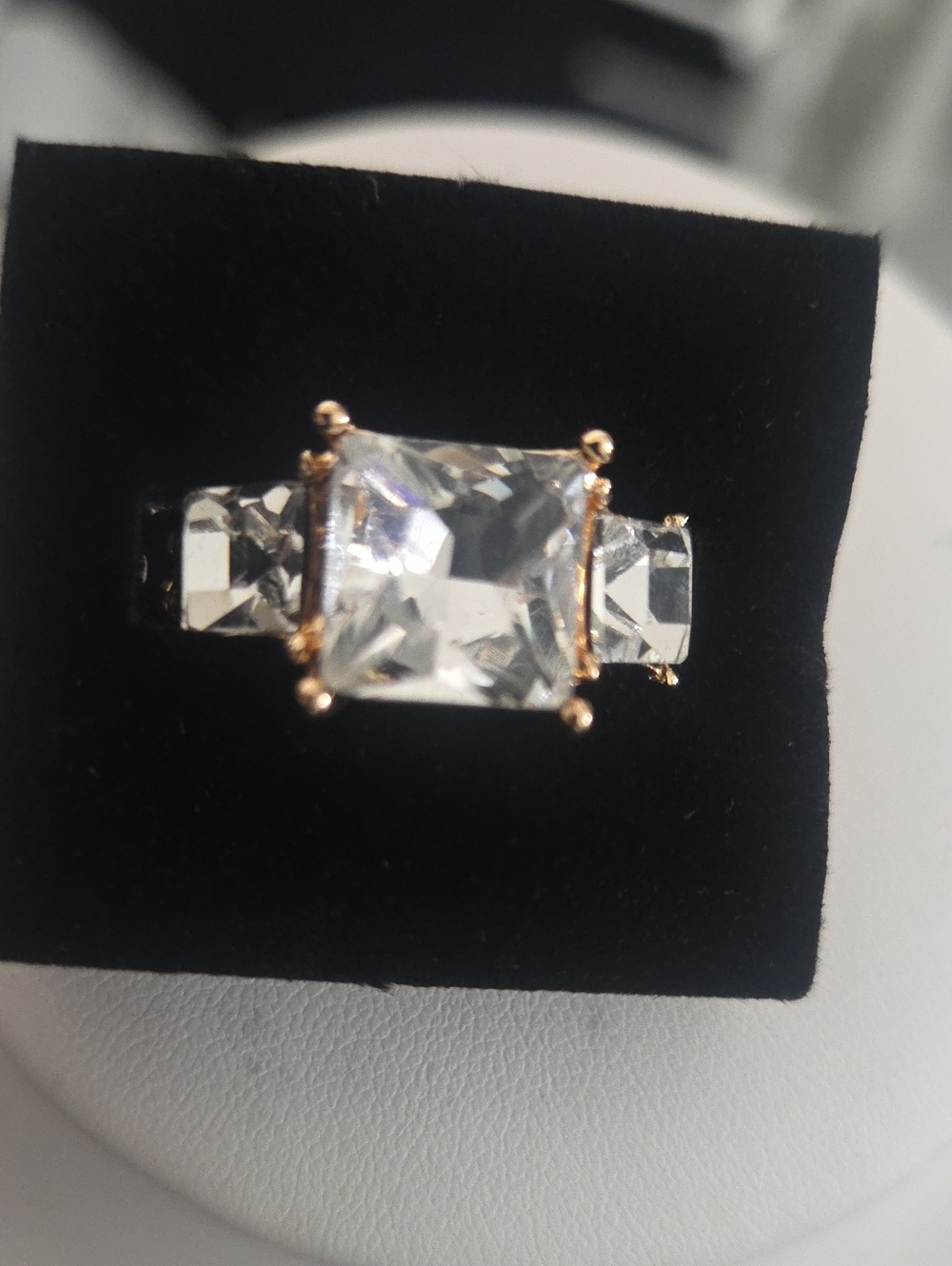 Paparazzi Treasured Twinkle Gold Ring NWT